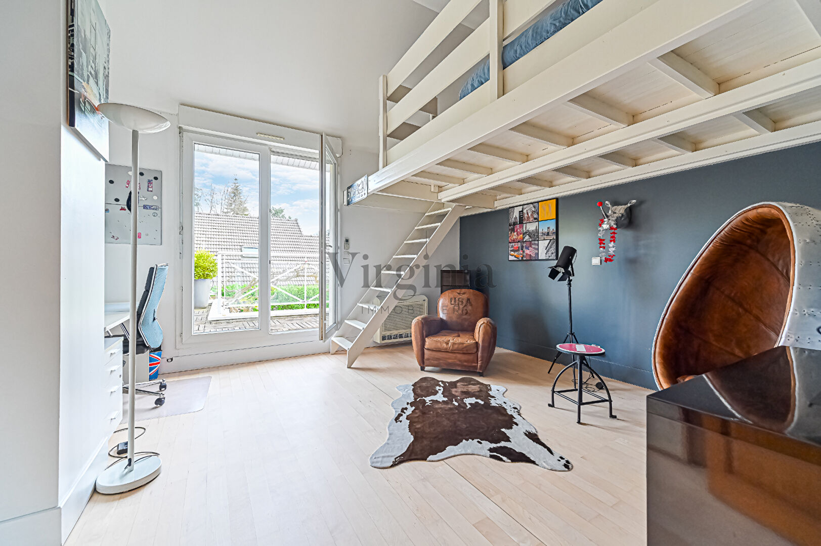 Maison · 8 pièces · 263,4 m² — photo 10 sur 17