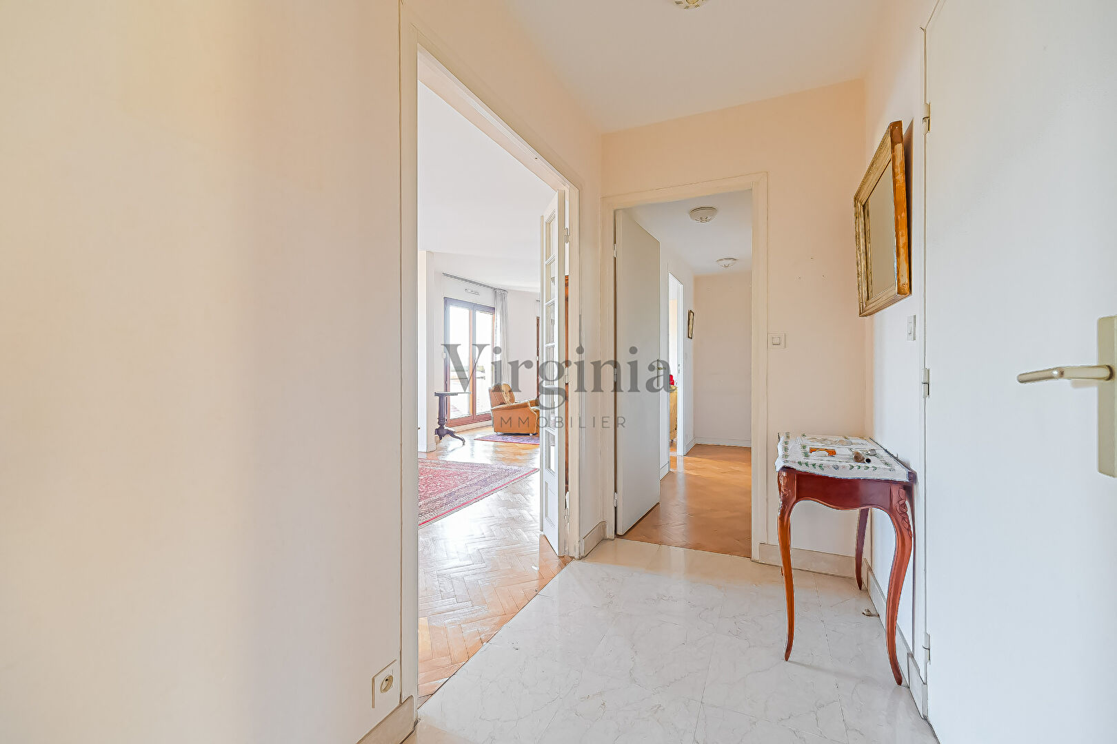 Appartement · 4 pièces · 99,7 m² — photo 3 sur 11