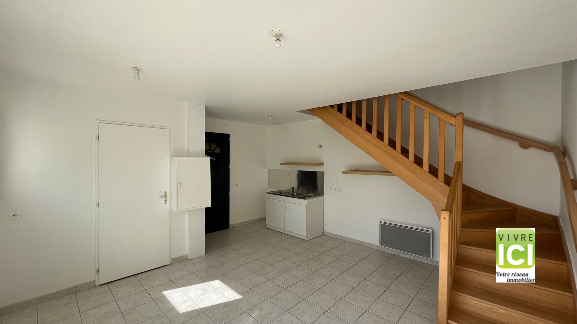 Photo ENSEMBLE DE DEUX MAISONS LE LOROUX BOTTEREAU image 2/6