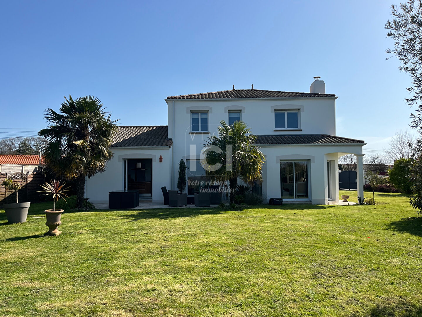 Photo MAISON 4 CHAMBRES LA CHAPELLE BASSE MER image 1/6