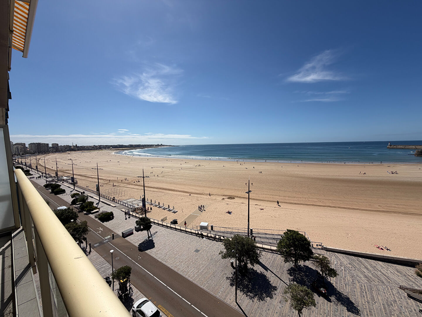 
LES SABLES D'OLONNE - VUE MER - APPARTEMENT  - 2 CHAMBRES - GARAGE
 - 
LES SABLES D OLONNE
