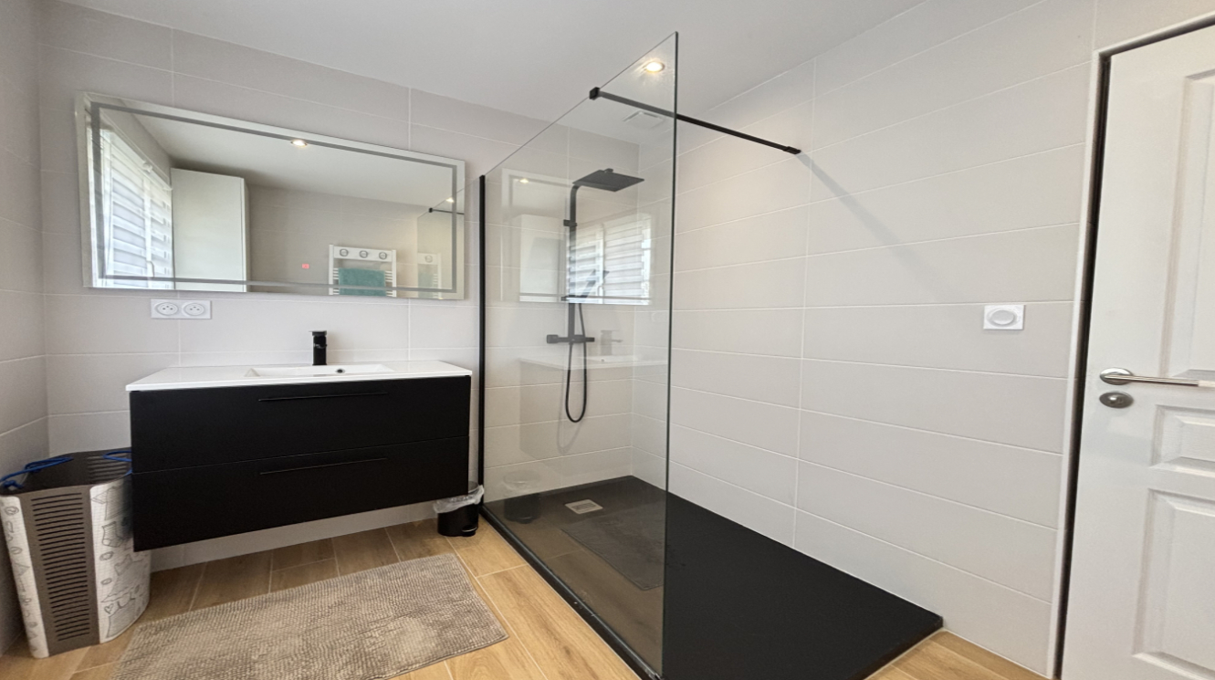 image
LA MOTHE ACHARD - MAISON FAMILIALE - 270 M² - 4 CHAMBRES
