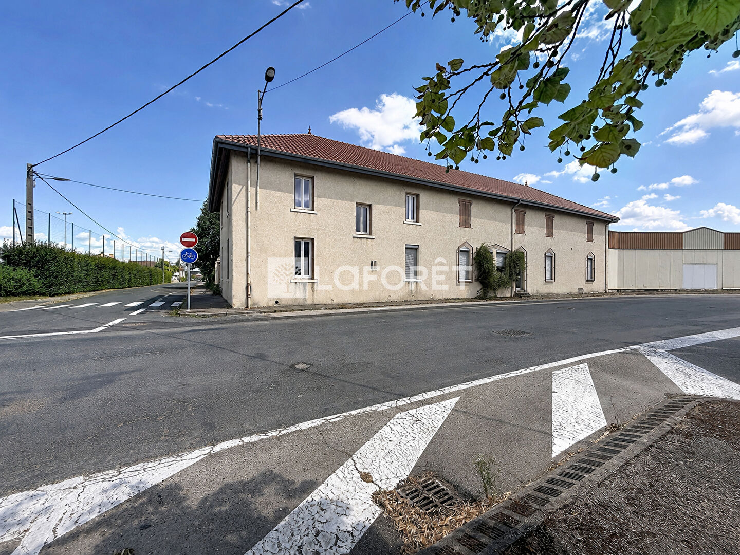 PROJET INVESTISSEMENT - CENTRE MONTREVEL-EN-BRESSE