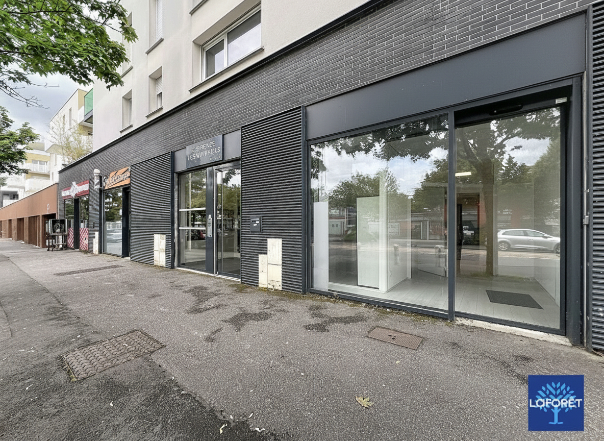 CAEN - LOCAL PROFESSIONEL - 79 m² - Parking privatif