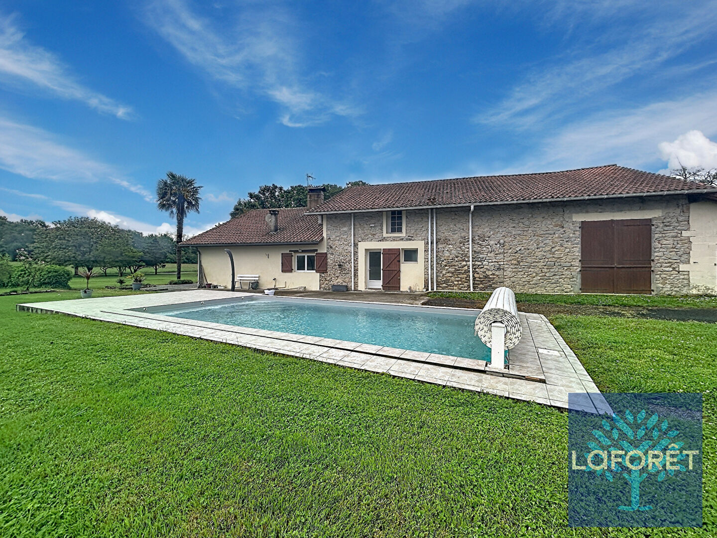 Maison de 164 m² avec grange, garage et piscine en pleine campagne - Saint-Geours-de-Maremne