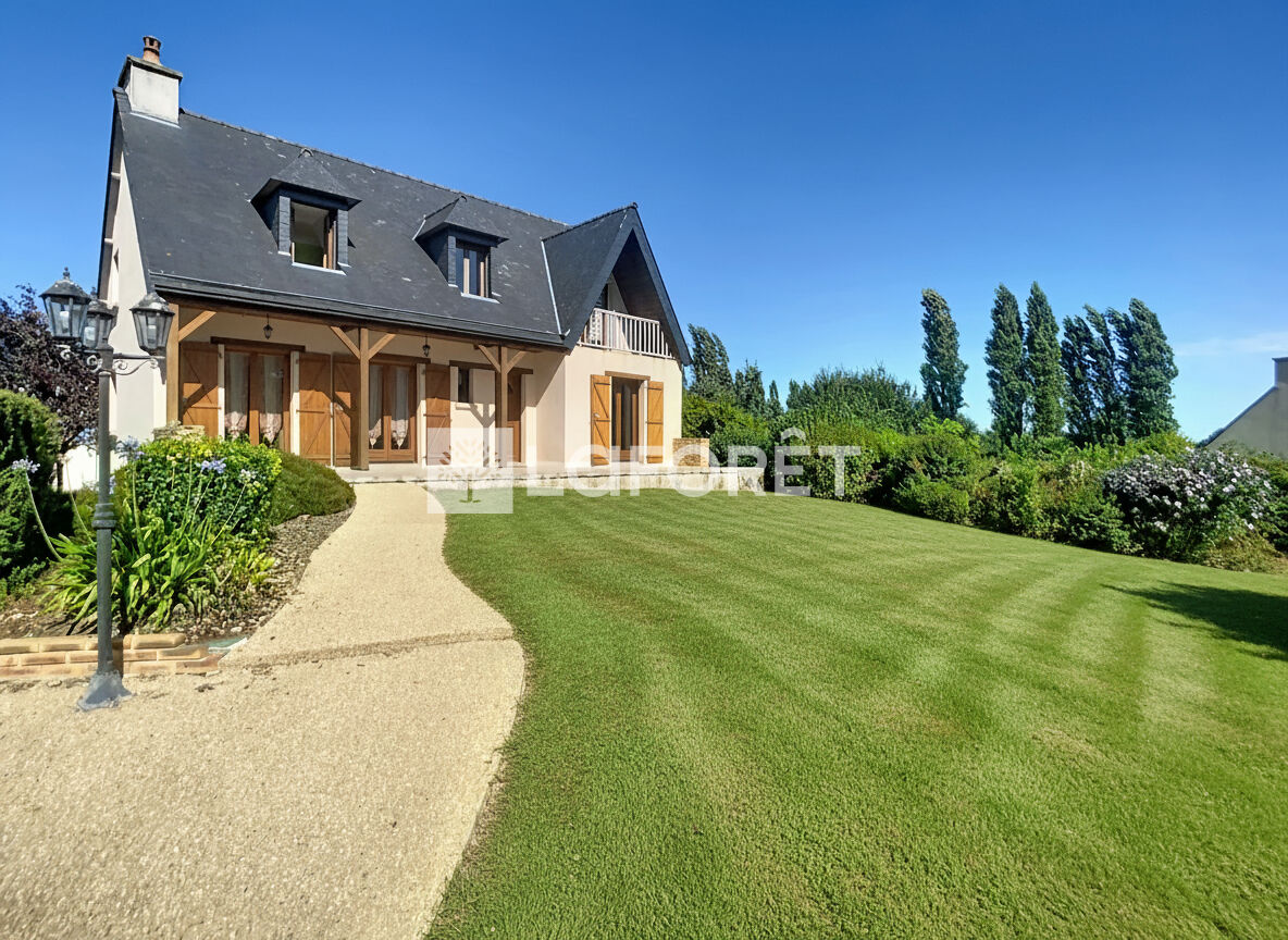 Maison Gael 35290 - 6 chambres -136 m2 - Garage sous sol 113m² - Dépendances avec accès camping-car