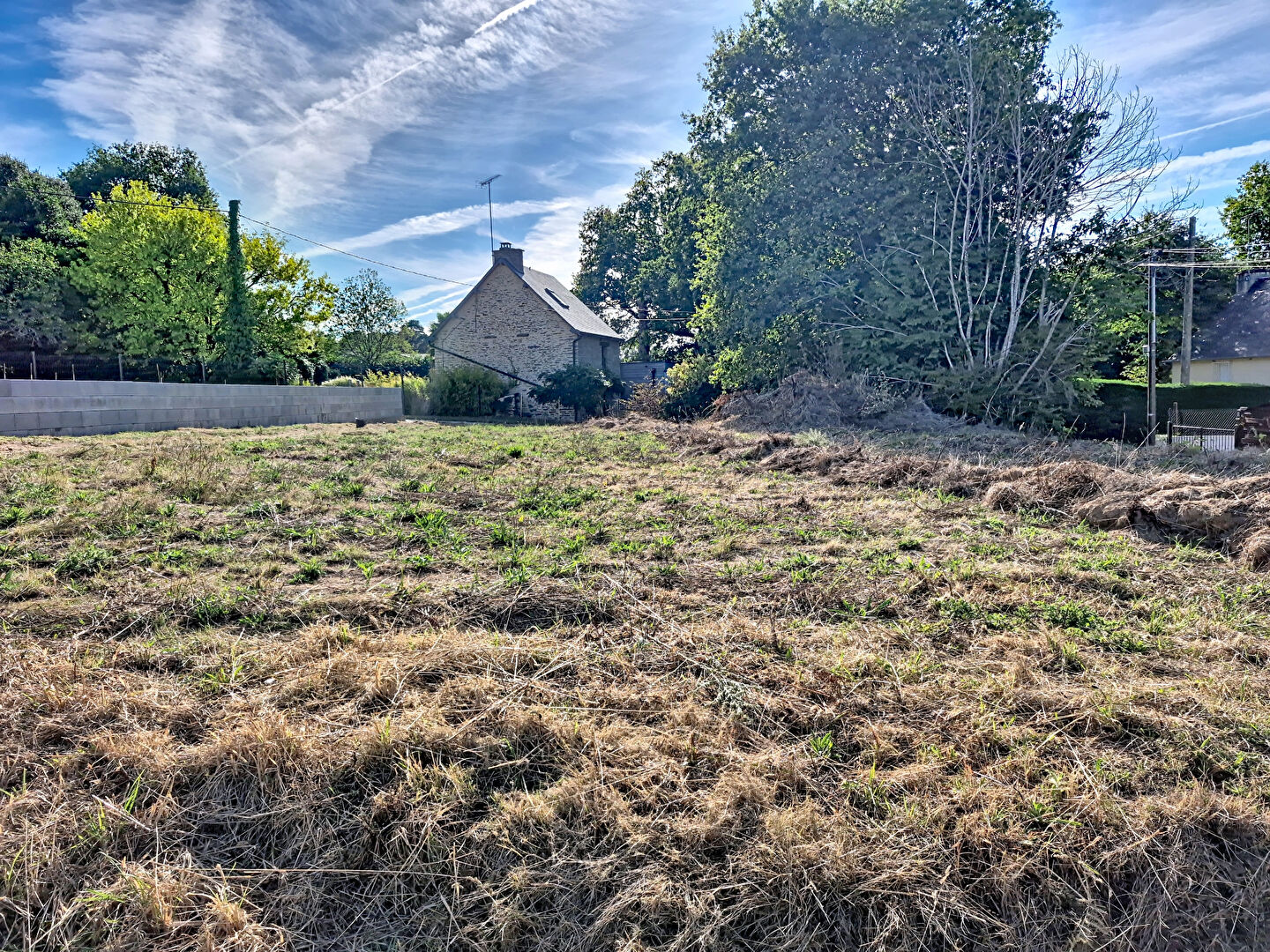 Terrain Montertelot 604 m2