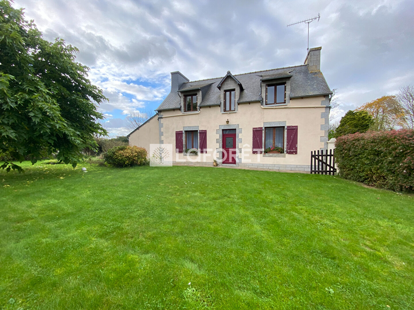 Maison Ploezal 5 pièce(s) 103 m2