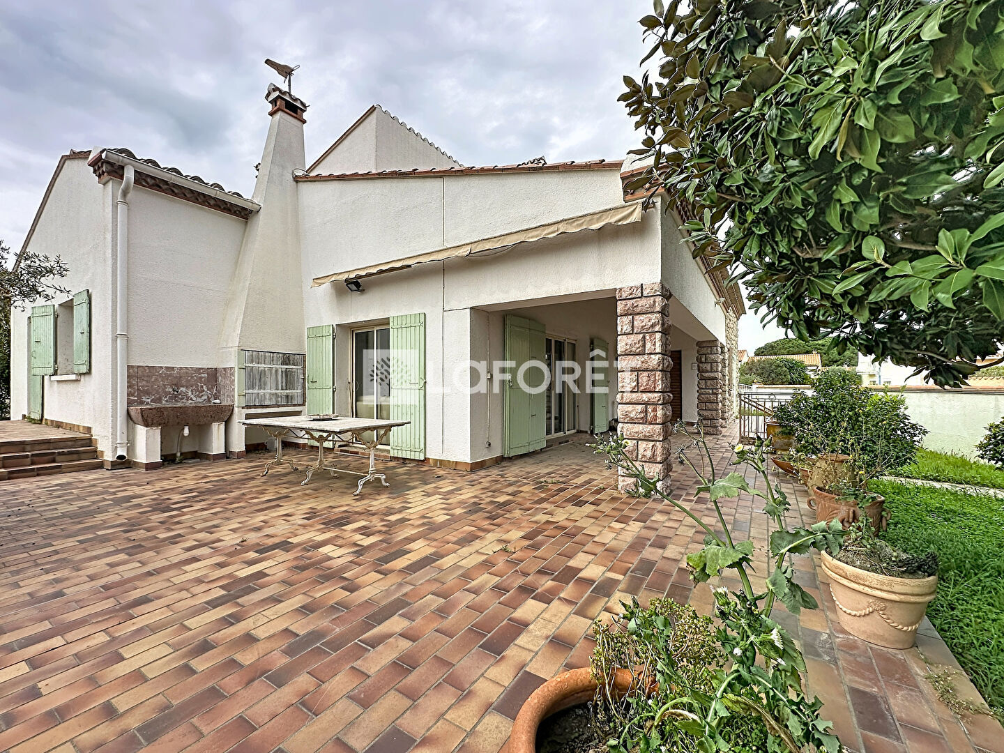 Villa 4 faces