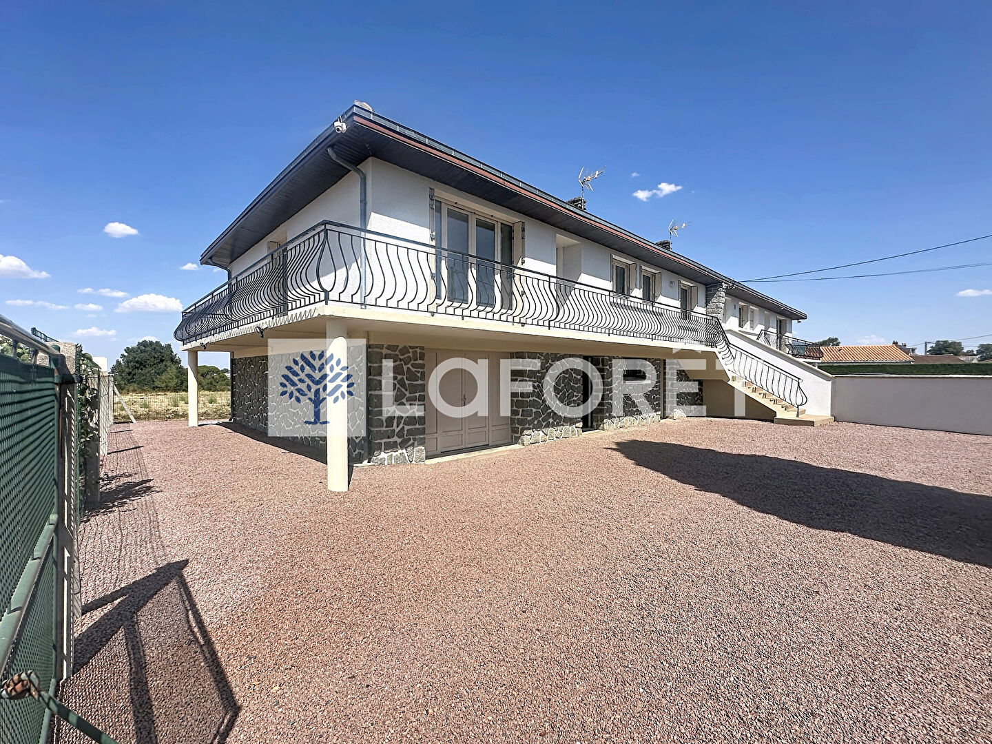 Maison Saint Jacques De Thouars 6 pièces 116 m2