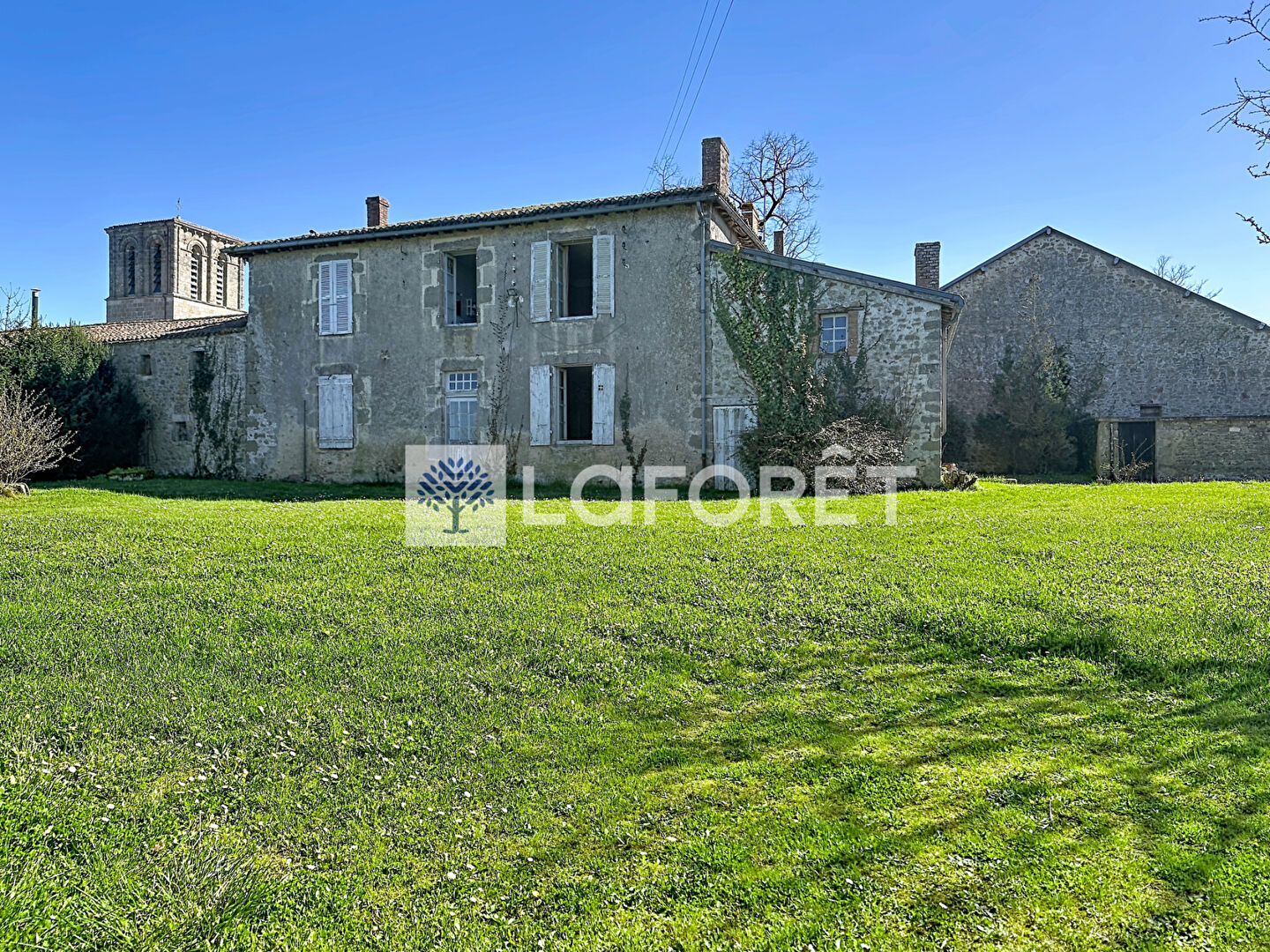 Maison de caractère avec dépendances