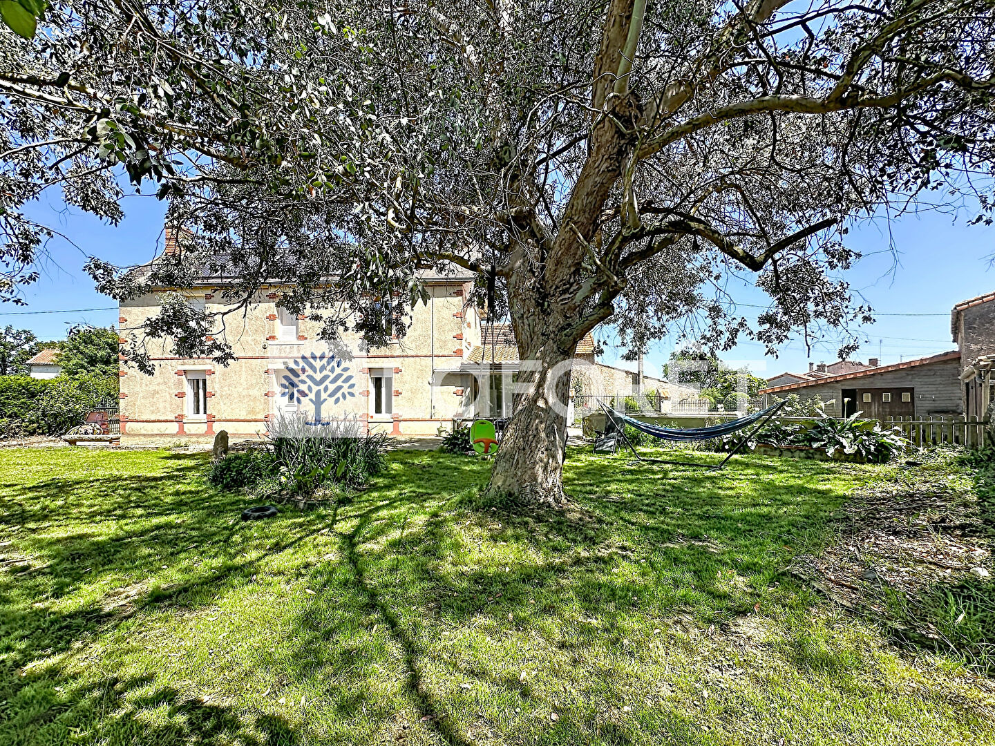 Maison 121m² — Argentonnay