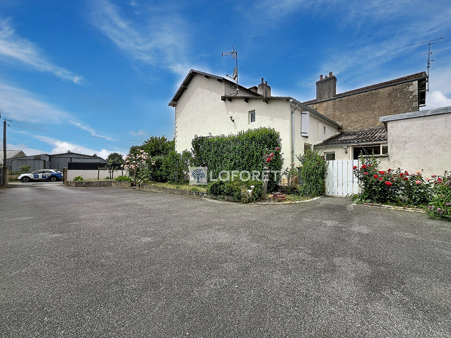 Maison Vasles 6 pièce(s) 135 m2 dépendances jardin