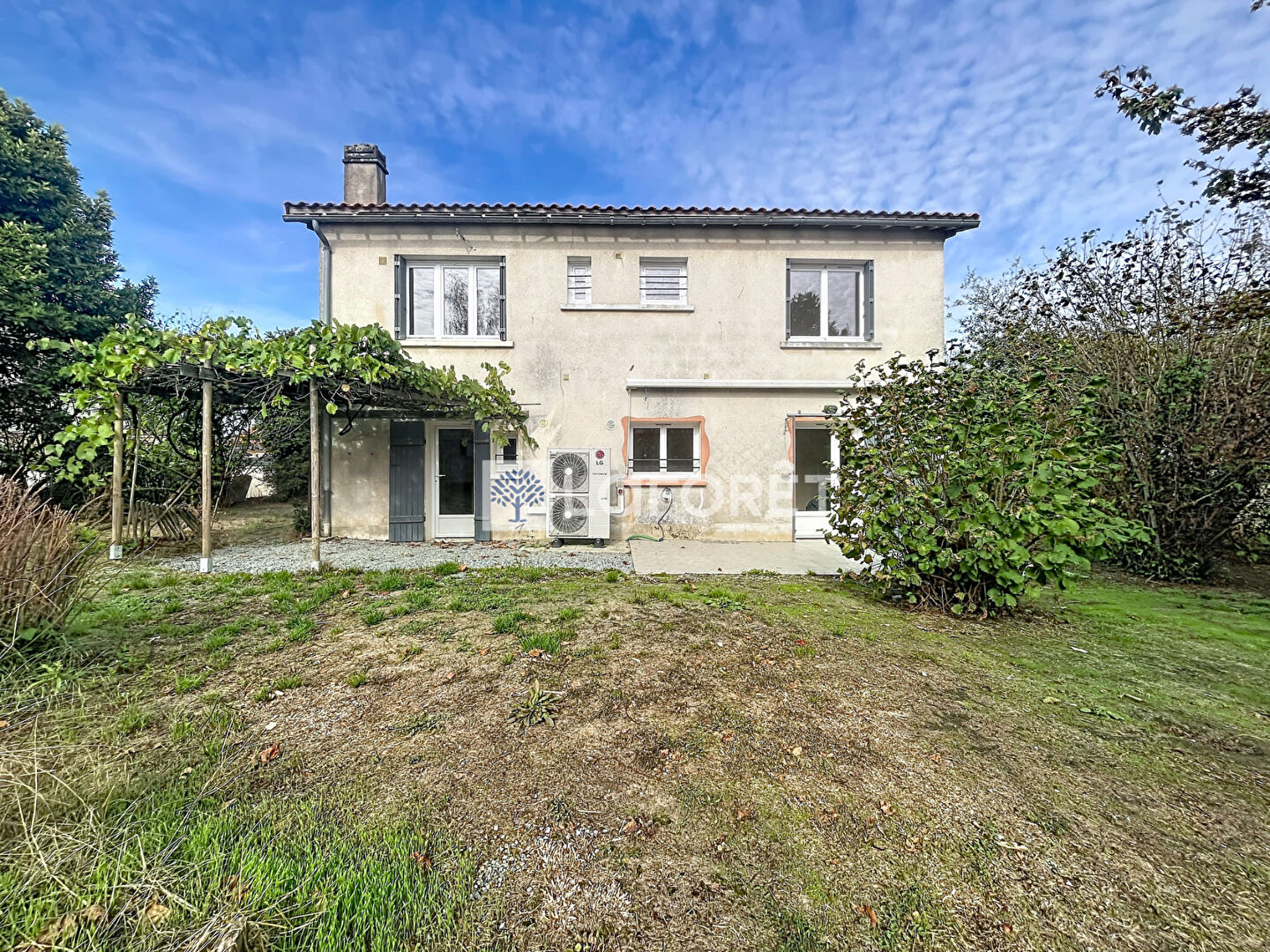 Maison sur sous sol 3 chambres studio jardin