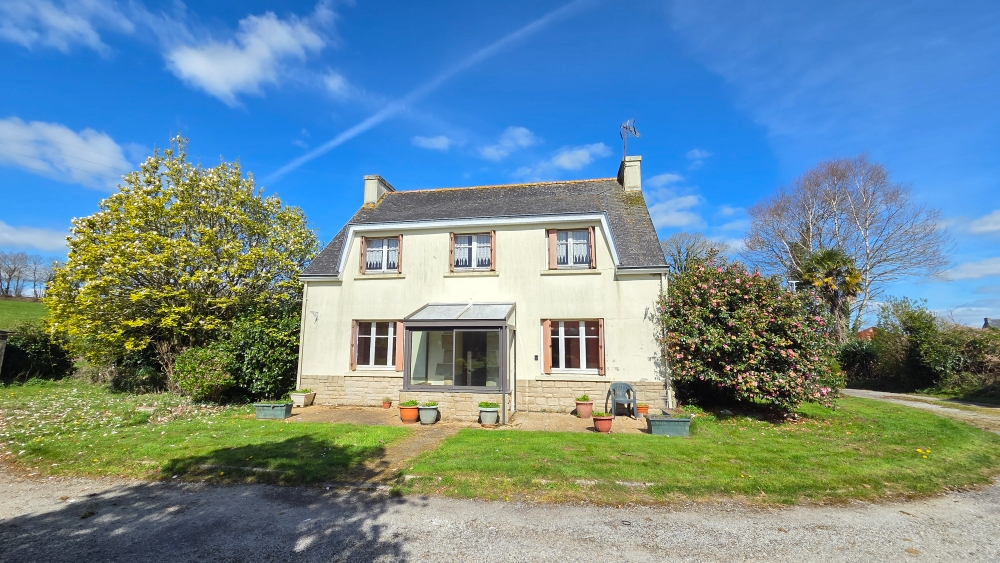 Ensemble immobilier EDERN 6 Pièces 187 m²