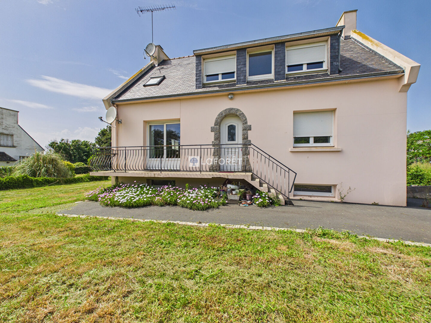 Maison Plozevet 8 pièce(s) 106 m2