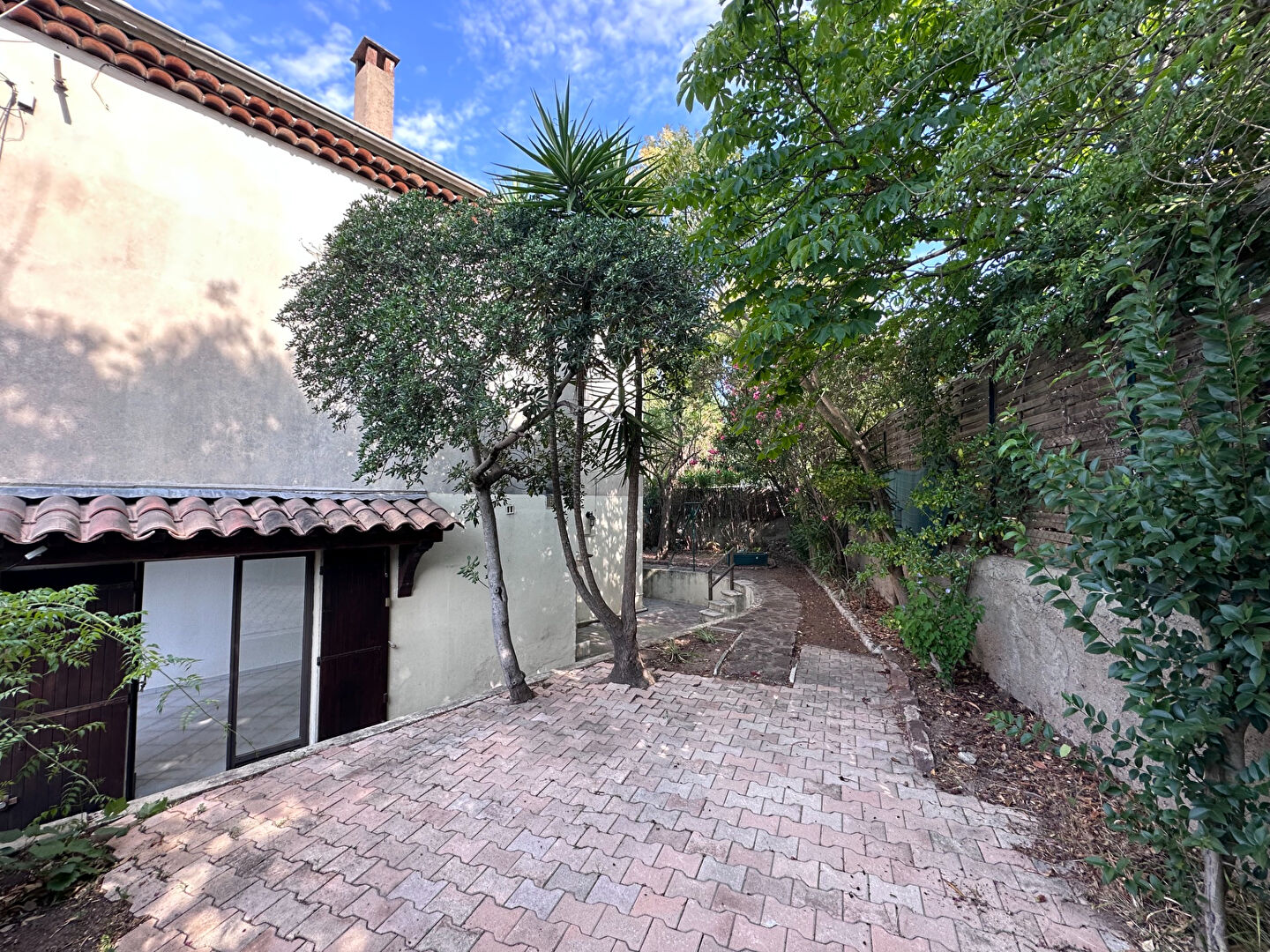 SAINT RAPHAEL APPARTEMENT T2 AVEC JARDIN