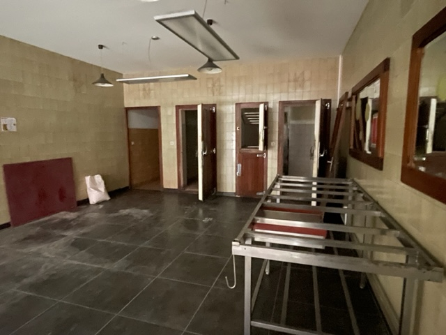 Photo Immeuble Aiguillon 7 pièce(s) 200 m2 image 3/6