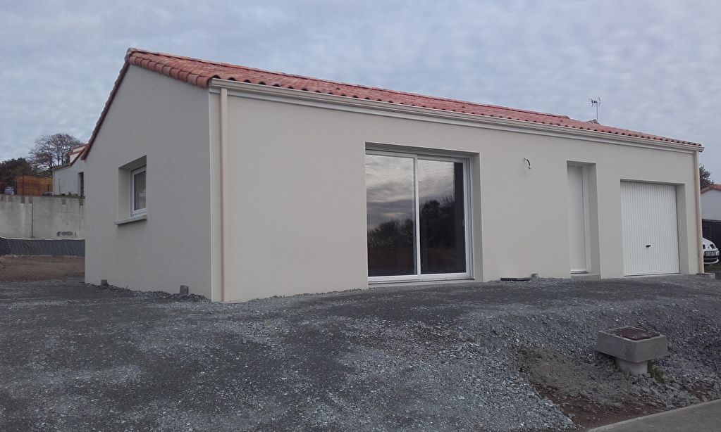 Maison récente de plain pied aux herbiers