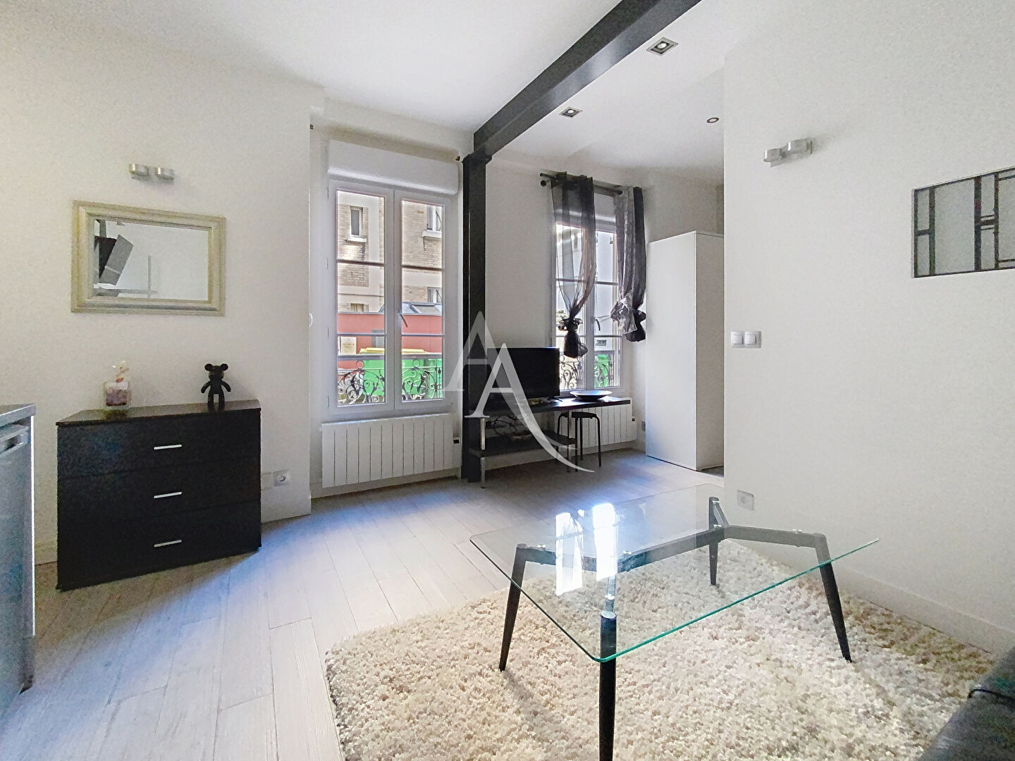 Photo Rue de la Villette - Jourdain - 2 Pièces - Rez de chaussé image 2/5