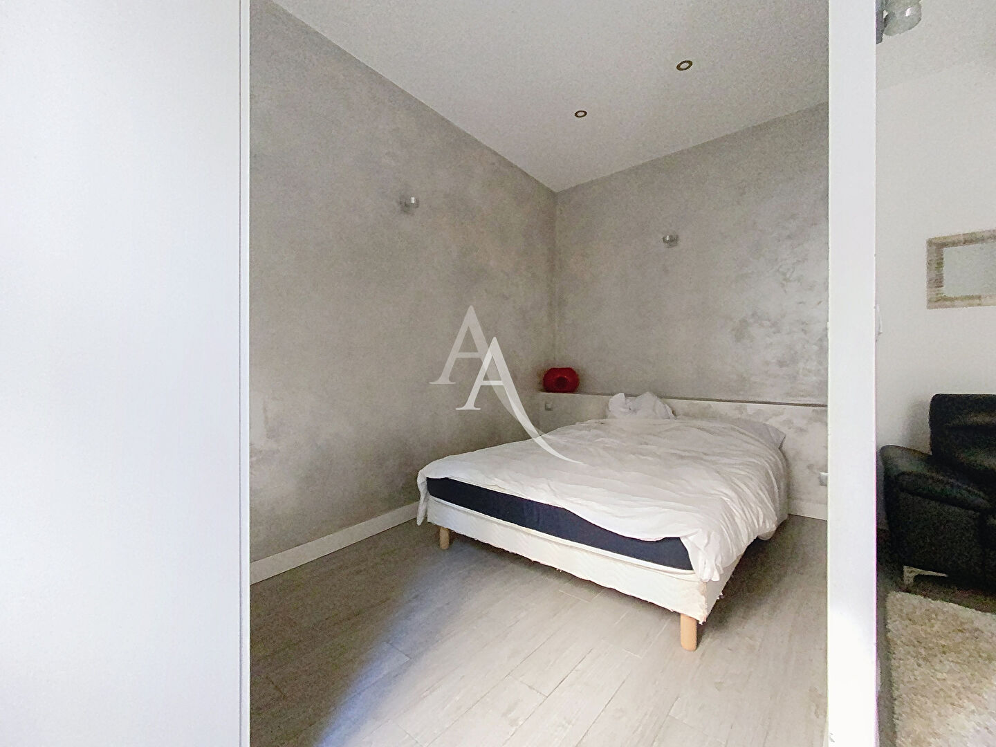 Photo Rue de la Villette - Jourdain - 2 Pièces - Rez de chaussé image 4/5