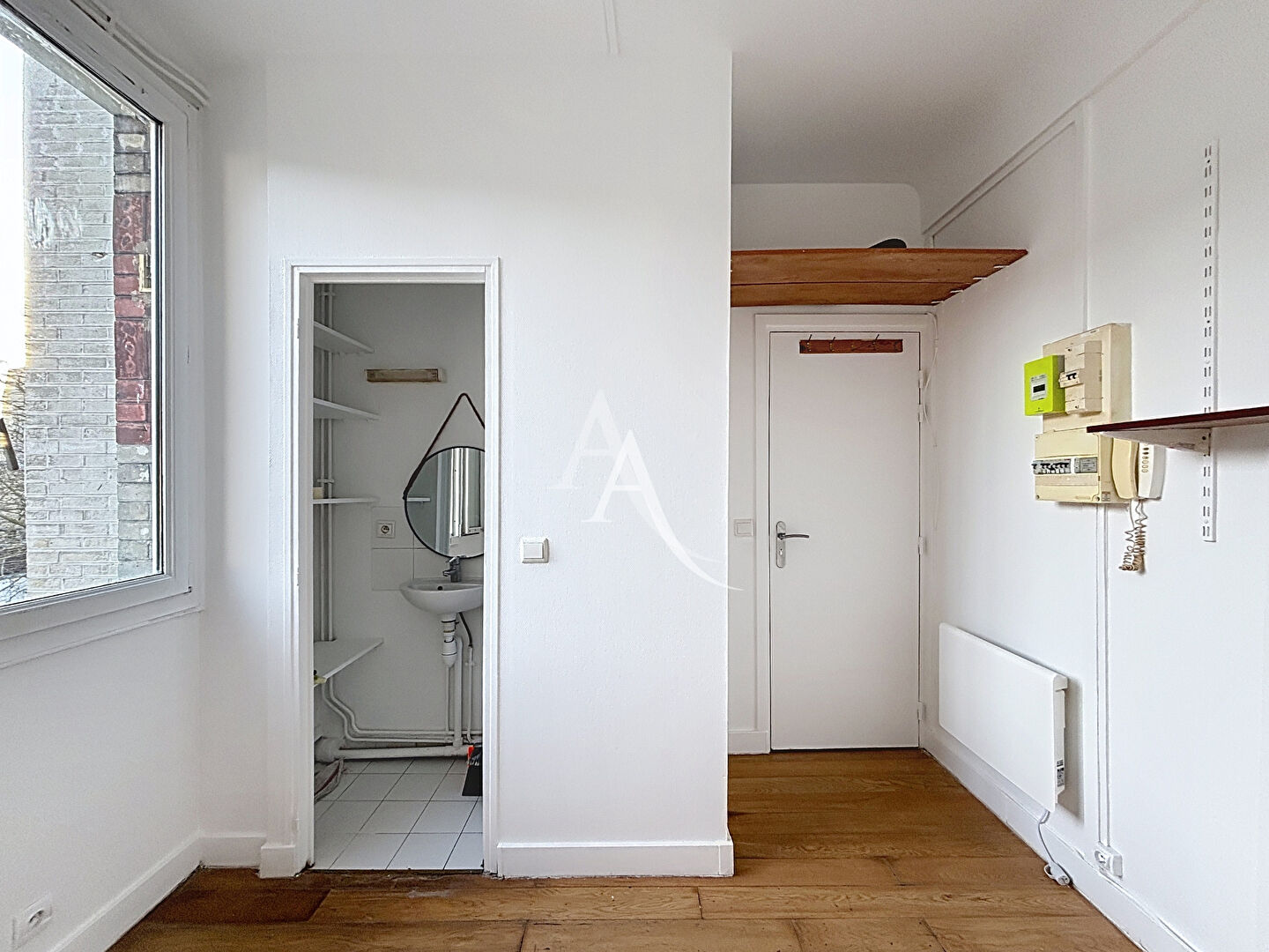 Photo Studette plein sud 9.57 m2 - Rue des Solitaires - JOURDAIN image 2/3