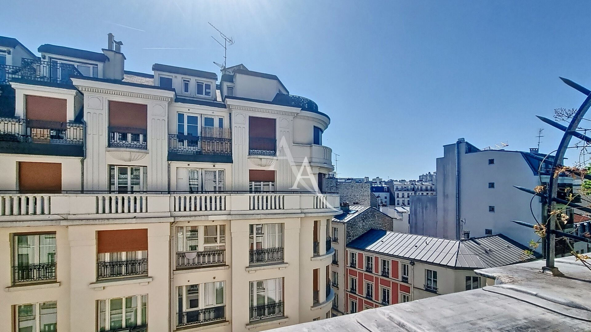 Appartement 3 pièces traversant - Paris 15e - Quartier Georges Brassens