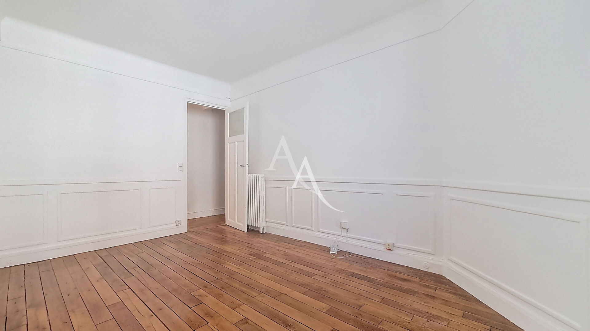 Photo Appartement 3 pièces traversant - Paris 15e - Quartier Georges Brassens image 4/6