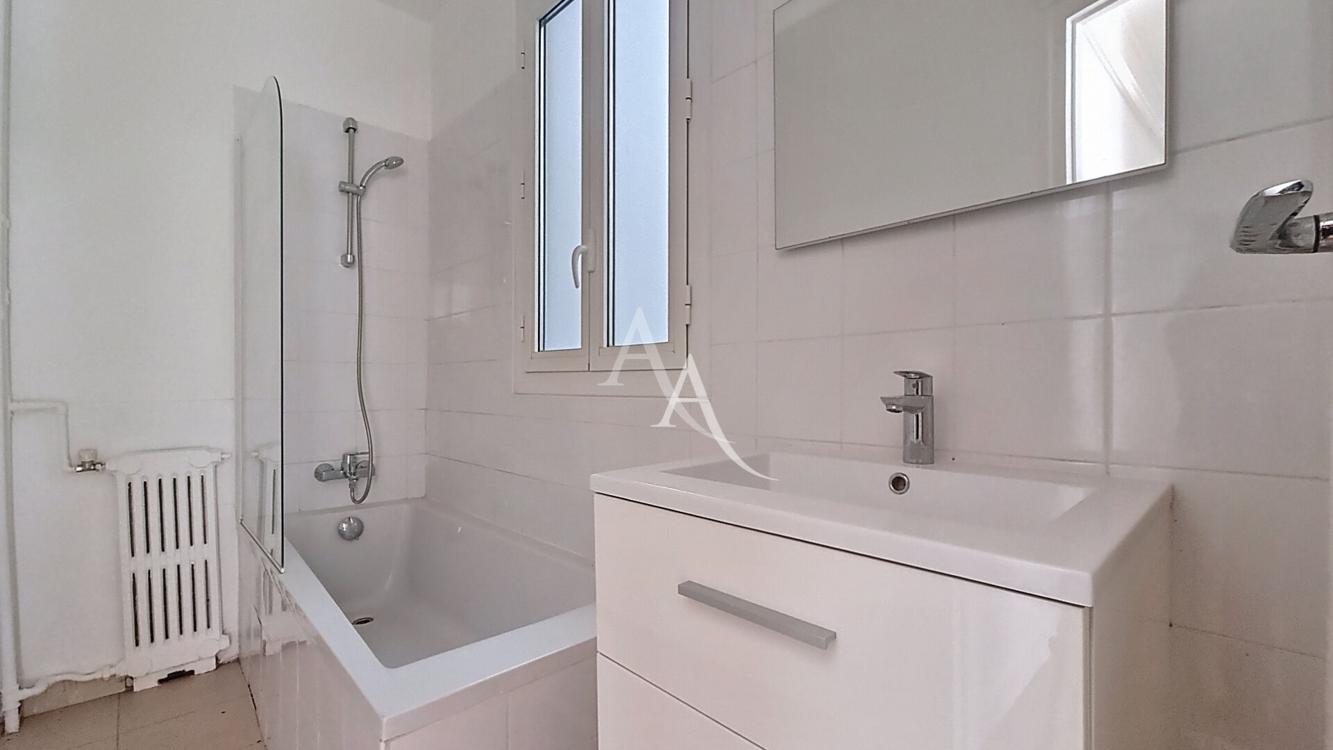 Photo Appartement 3 pièces traversant - Paris 15e - Quartier Georges Brassens image 6/6