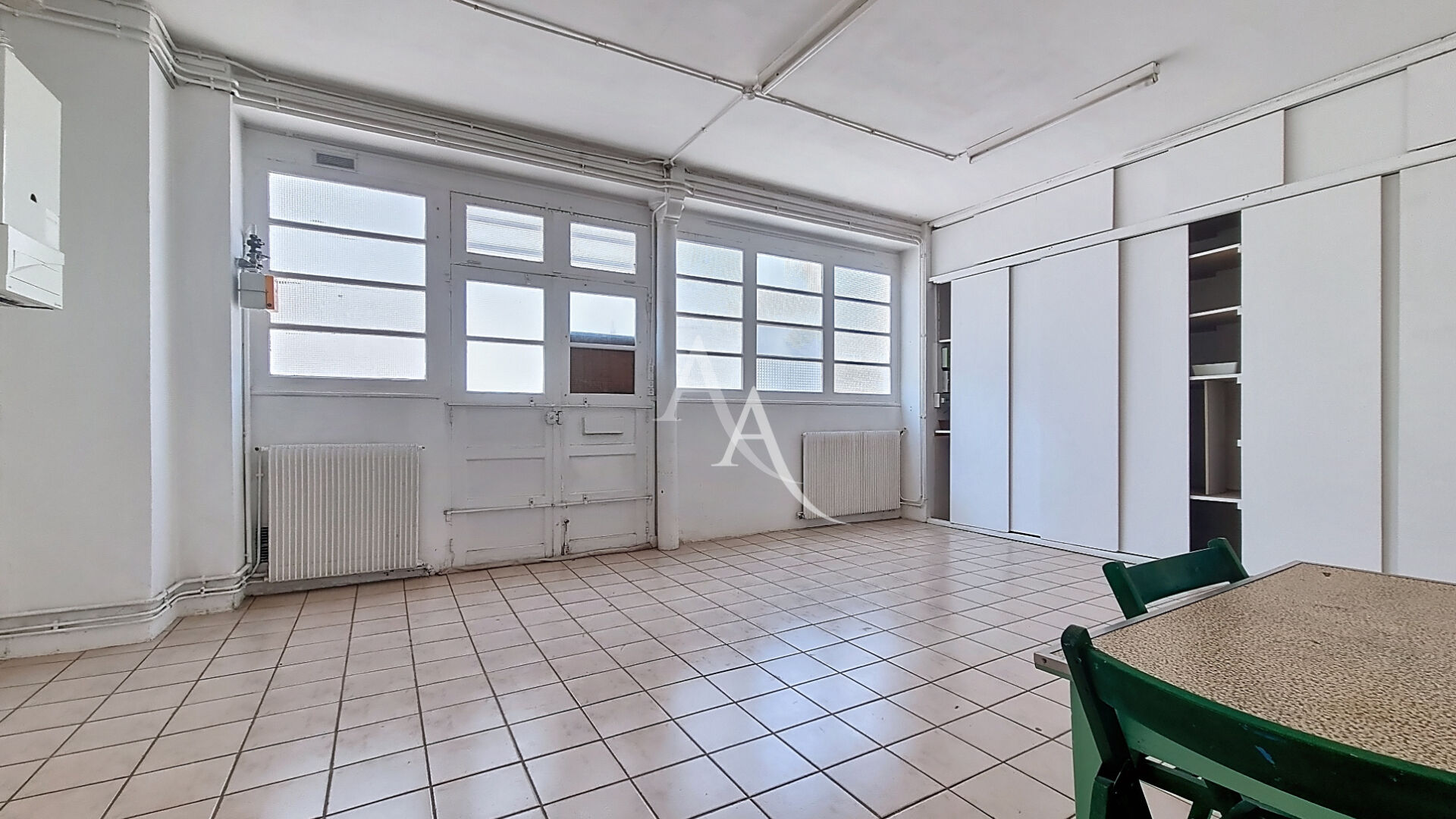 Photo Local lumineux et modulable en rez-de-chaussée - parfait pour activité libérale, atelier ou bureau image 3/6