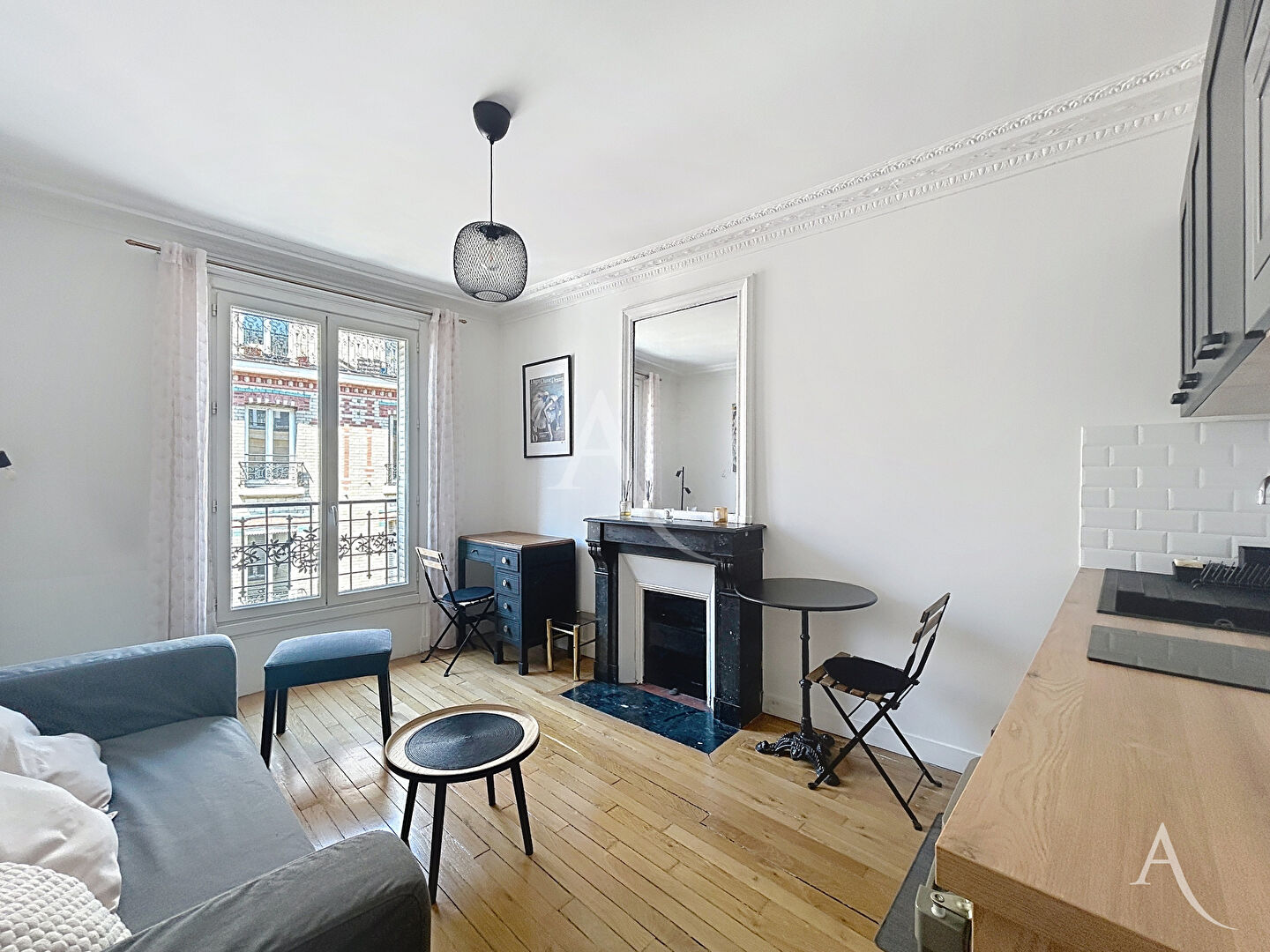 Charme de l'ancien et calme au coeur de Gambetta ! Un bien rare à découvrir !