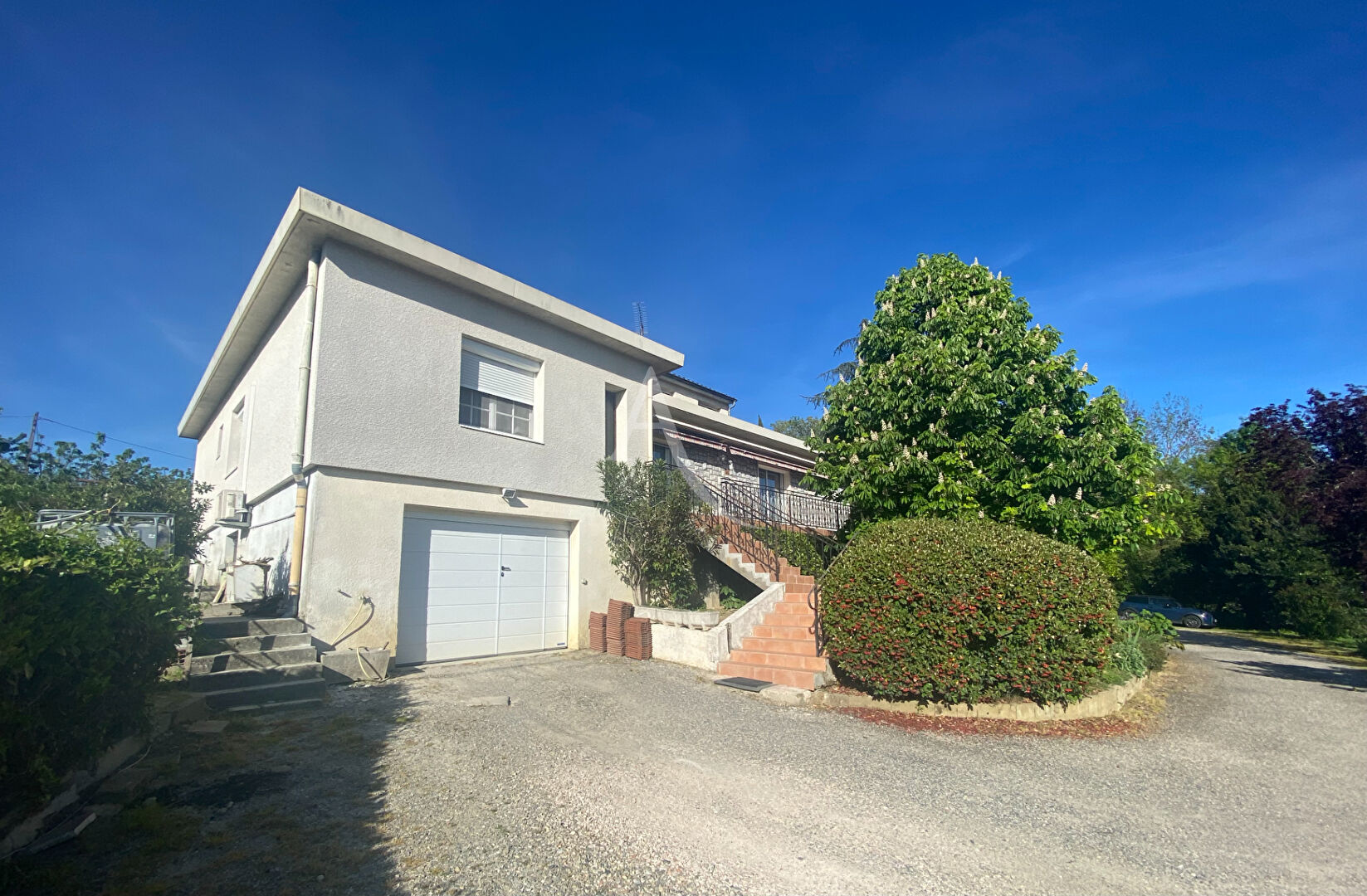 Agence immobilière de L'ADRESSE CARE IMMOBILIER - L'ADRESSE CARE IMMOBILIER