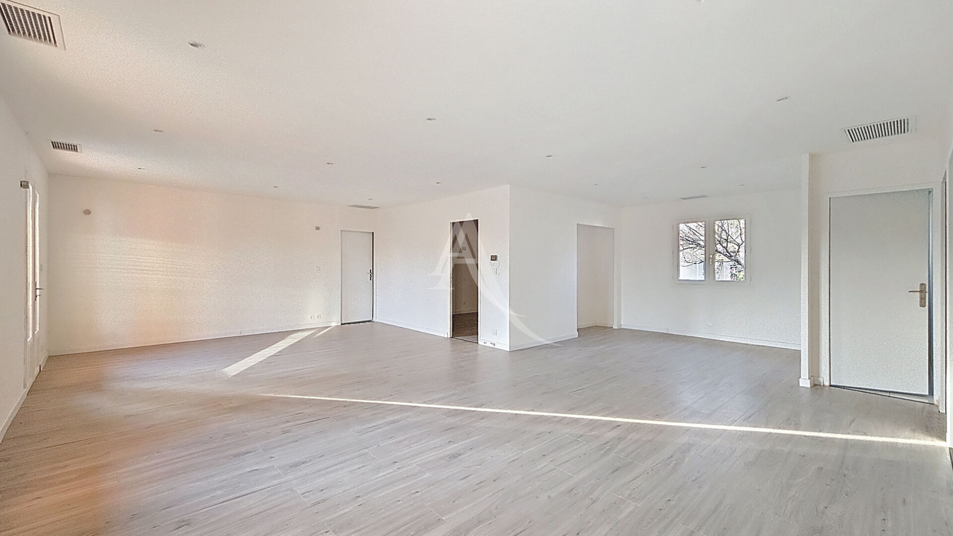 Agence immobilière de L'ADRESSE CARE IMMOBILIER - L'ADRESSE CARE IMMOBILIER