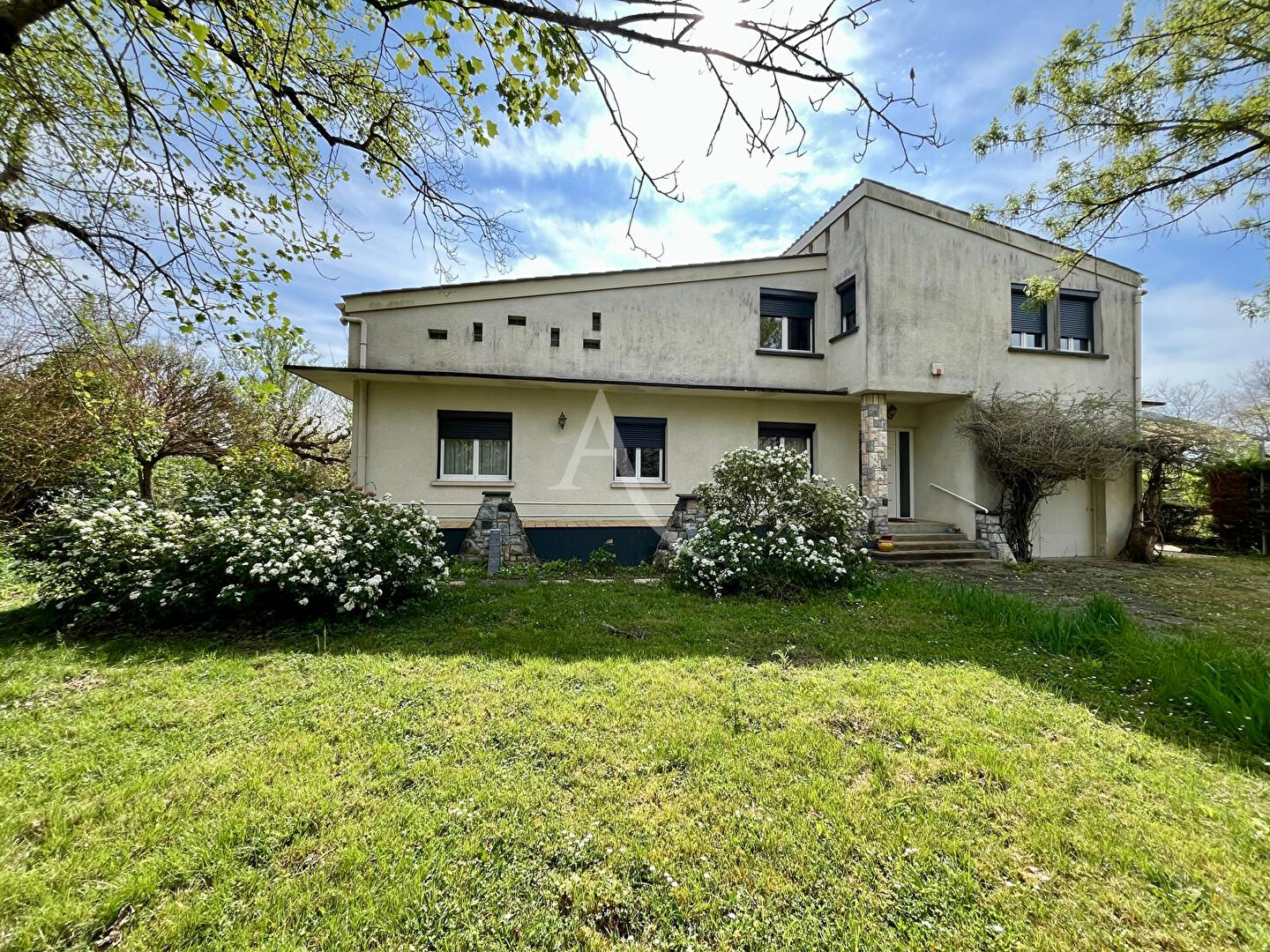 Agence immobilière de LES PORTES DE L'IMMOBILIER - Les portes de l'immobilier