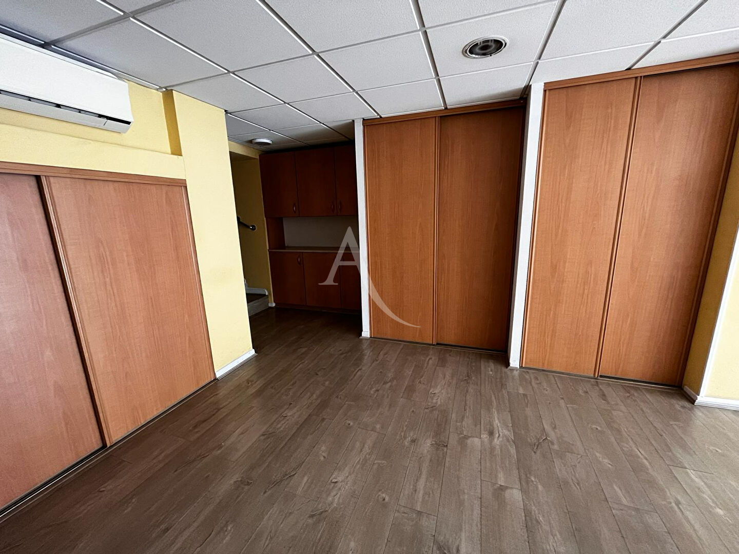 Photo Local commercial et appartement en plein centre de Rabastens ! image 3/6