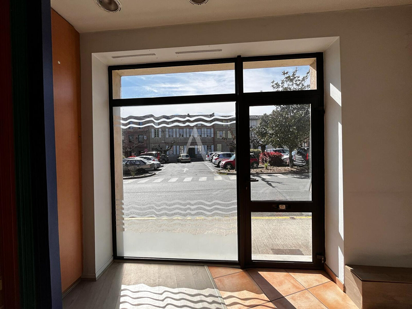 Photo Local commercial et appartement en plein centre de Rabastens ! image 6/6