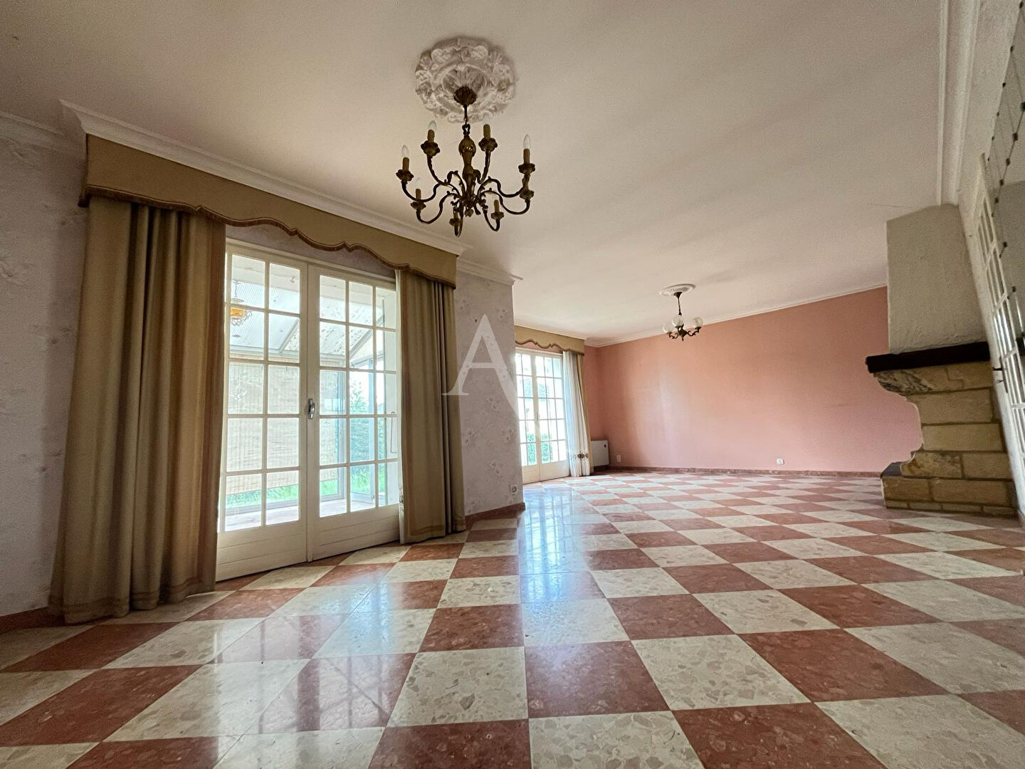 Agence immobilière de LES PORTES DE L'IMMOBILIER - Les portes de l'immobilier