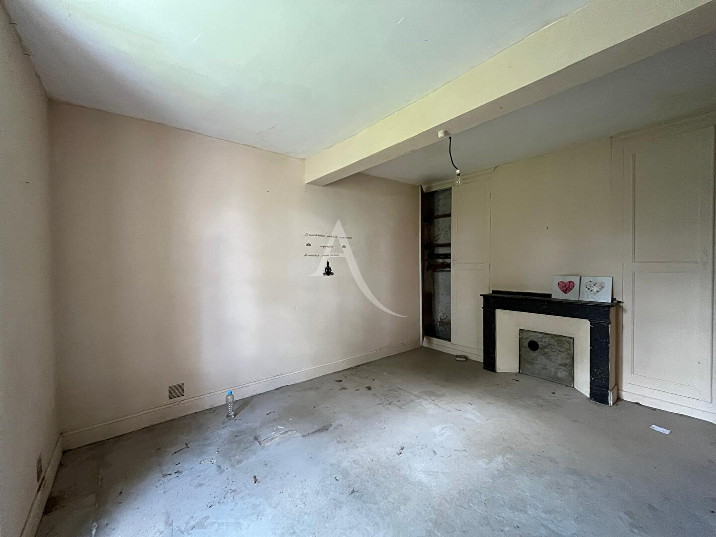 Photo Ancienne bâtisse avec jardin située au centre de Bessières ! image 2/6