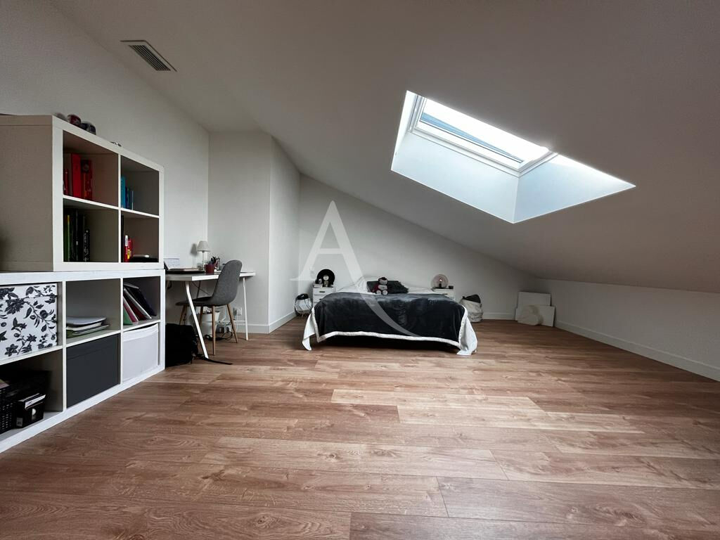 Photo Grande maison de 197m² avec 6 chambres sur la commune de Rabastens ! image 6/6