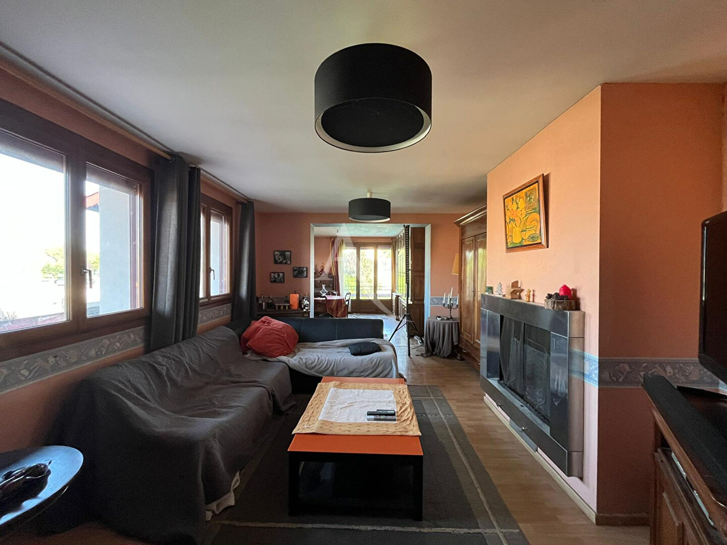 Photo Grande maison de 195m² avec 3 chambres sur la commune de Couffouleux ! image 1/6