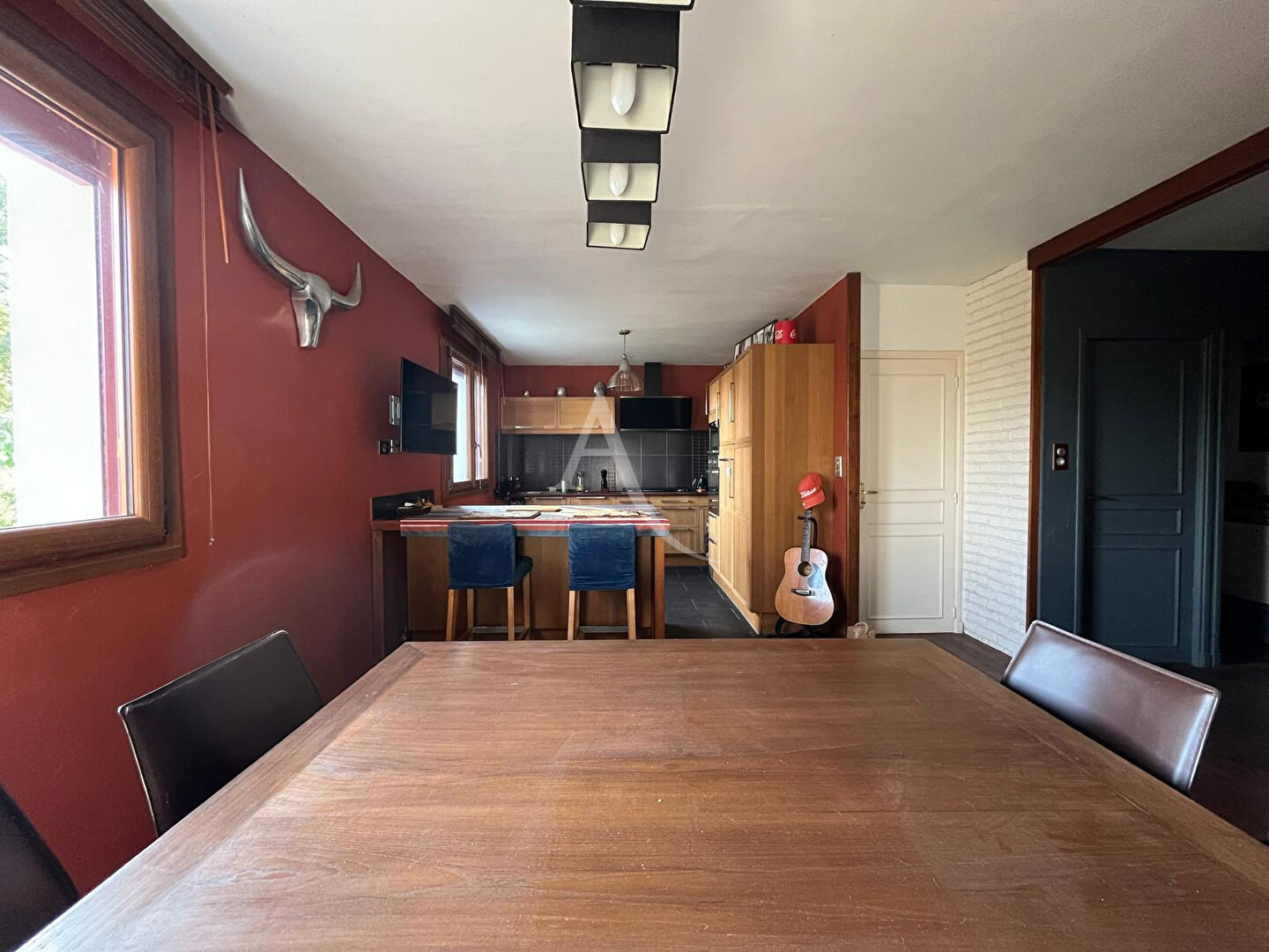 Photo Grande maison de 195m² avec 3 chambres sur la commune de Couffouleux ! image 2/6