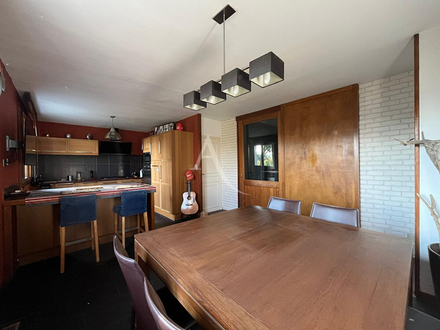 Photo Grande maison de 195m² avec 3 chambres sur la commune de Couffouleux ! image 3/6