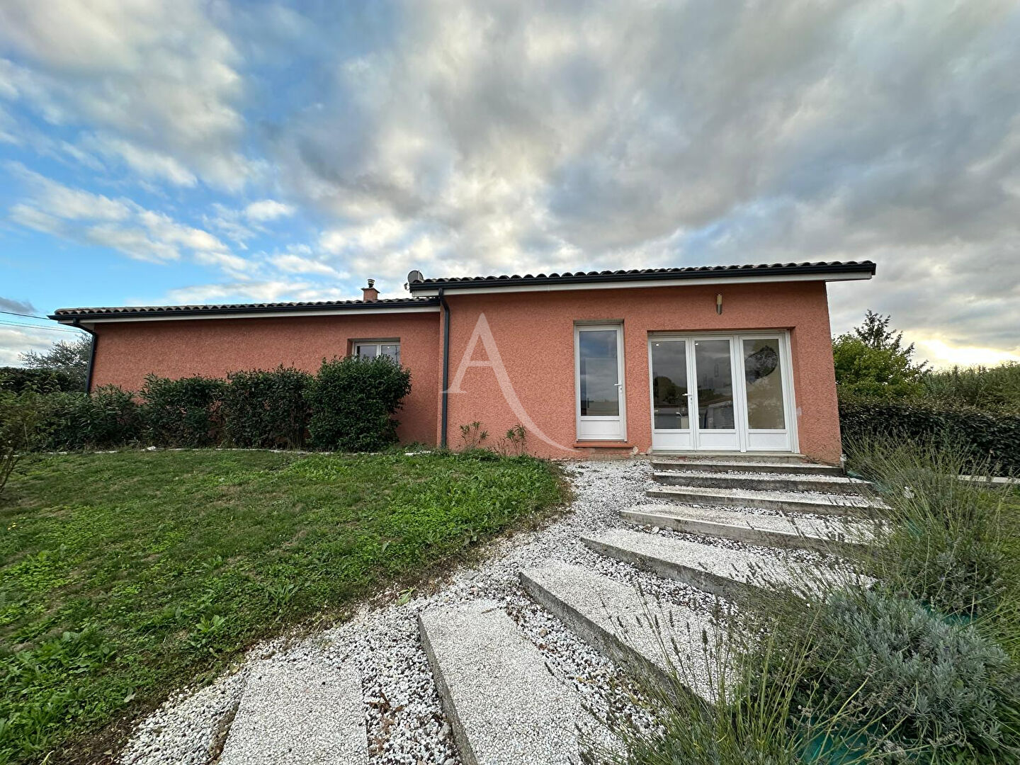Agence immobilière de LES PORTES DE L'IMMOBILIER - Les portes de l'immobilier