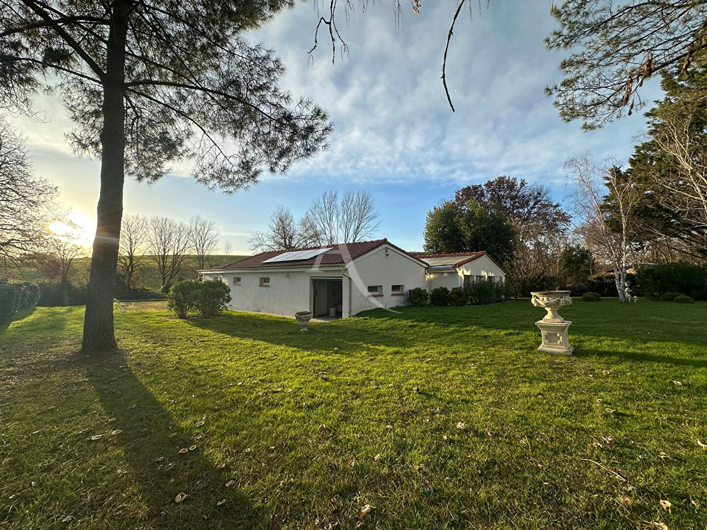 Agence immobilière de LES PORTES DE L'IMMOBILIER - Les portes de l'immobilier