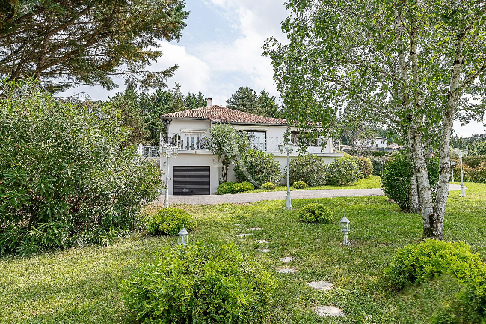 Agence immobilière de LES PORTES DE L'IMMOBILIER - Les portes de l'immobilier