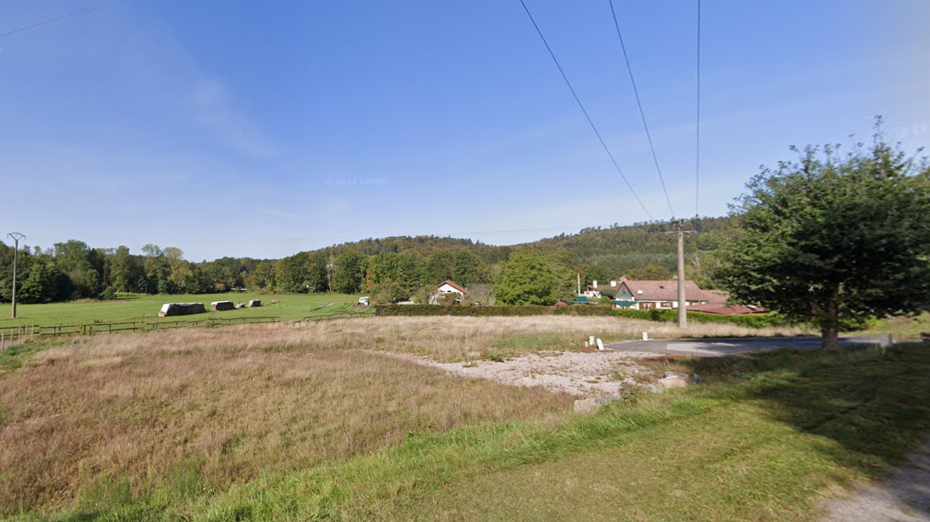 Photo Terrain constructible de 618 m2 image 2/5