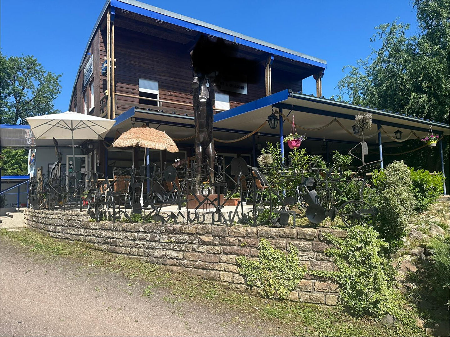 Photo Murs et Fonds de commerce en restauration image 2/6