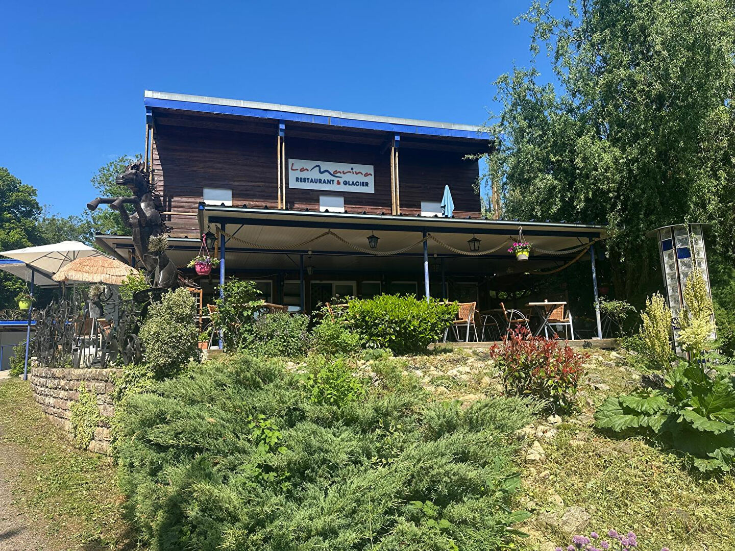 Photo Murs et Fonds de commerce en restauration image 3/6