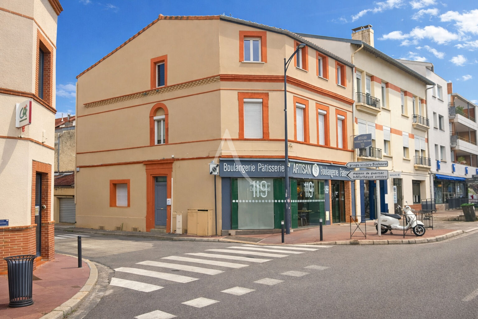 Agence immobilière de 
 LADRESSE TOULOUSE SAINT CYPRIEN - L'ADRESSE TOULOUSE ST CYPRIEN 
