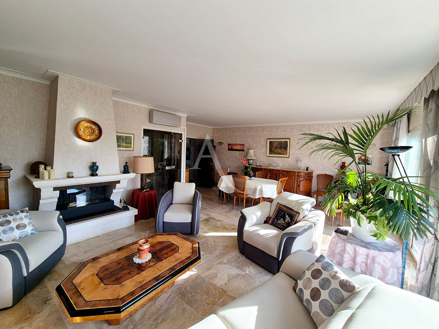 Photo Maison familiale avec JARDIN image 2/6